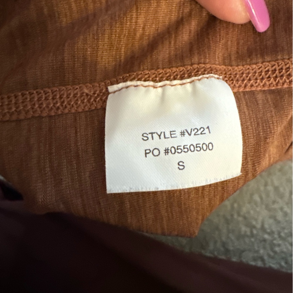 Vuori Performance Rust Quarter-Zip Pullover - image 3